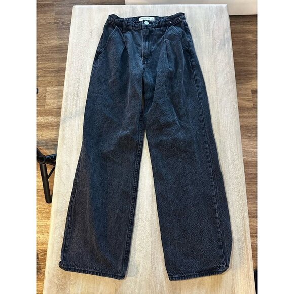 Abercrombie The Loose High Rise Jeans in Black W/ Pleats Size 24 SHORT - Picture 2 of 9